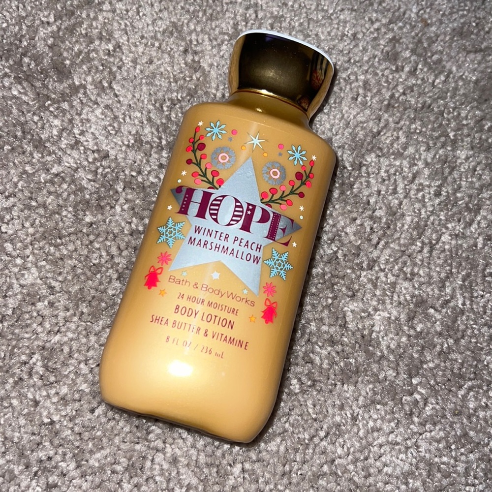 Hope winter peach and marshmallow bath and body works